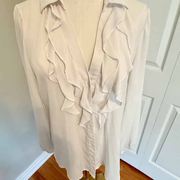 Express Ivory Ruffle Blouse - Picture 2 of 4